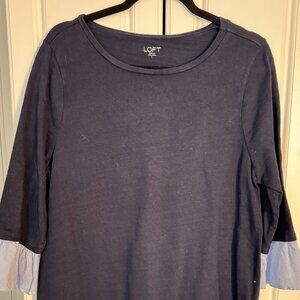 Loft, size L Navy top with trim